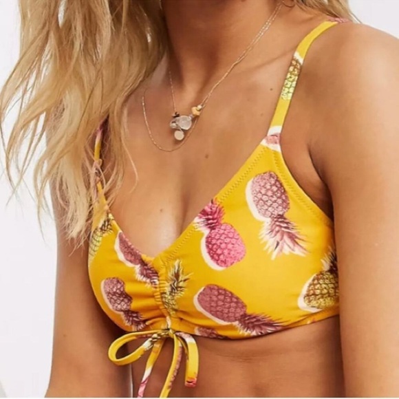 Aerie Yellow Ruched Tie Pineapple Print
Scoop Bikini Swim Top NWT - Picture 1 of 4